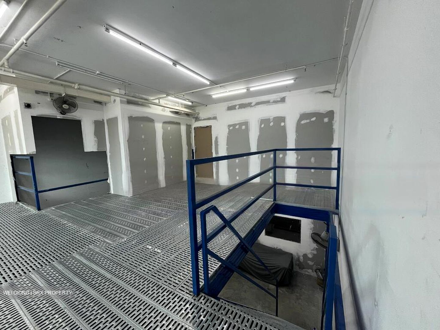 Novelty Techpoint (D19), Factory #455698661